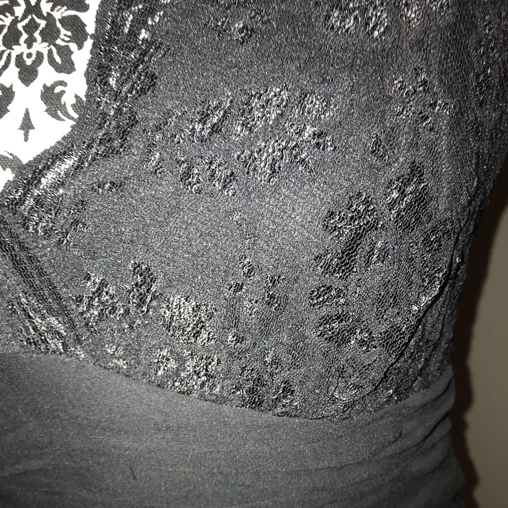 Lace Halter - Picture 2 of 4